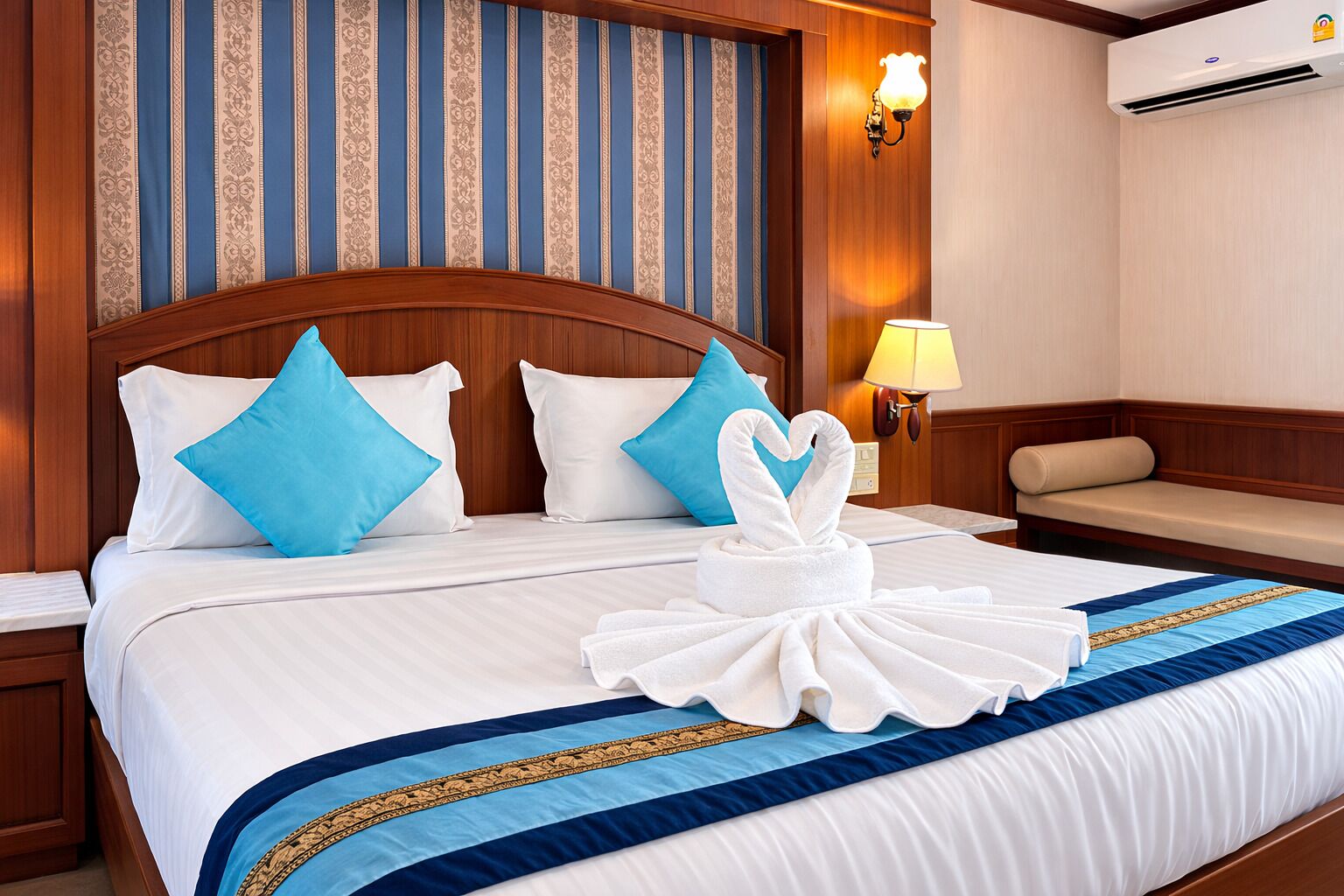 Standard Double Room | Desk, blackout drapes, iron/ironing board, free WiFi