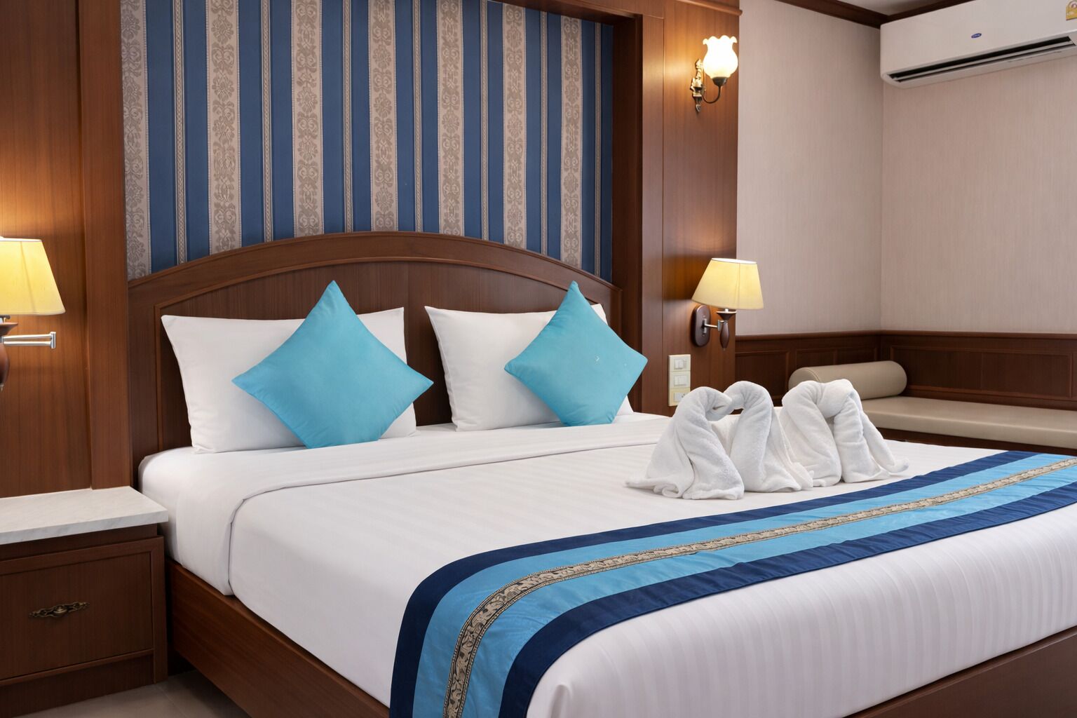 Standard Double Room | Desk, blackout drapes, iron/ironing board, free WiFi