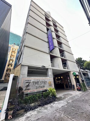 Front of property - The Step Sathon (Bangkok)