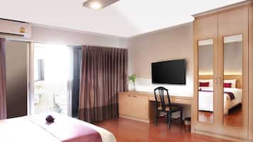 Superior tweepersoonskamer | Luxe beddengoed, een bureau, gratis wifi, beddengoed