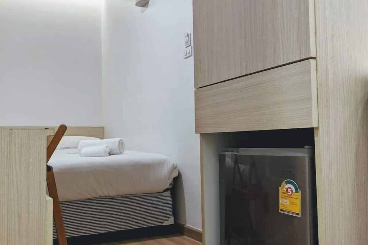 1 chambre, coffres-forts dans les chambres, bureau, Wi-Fi gratuit