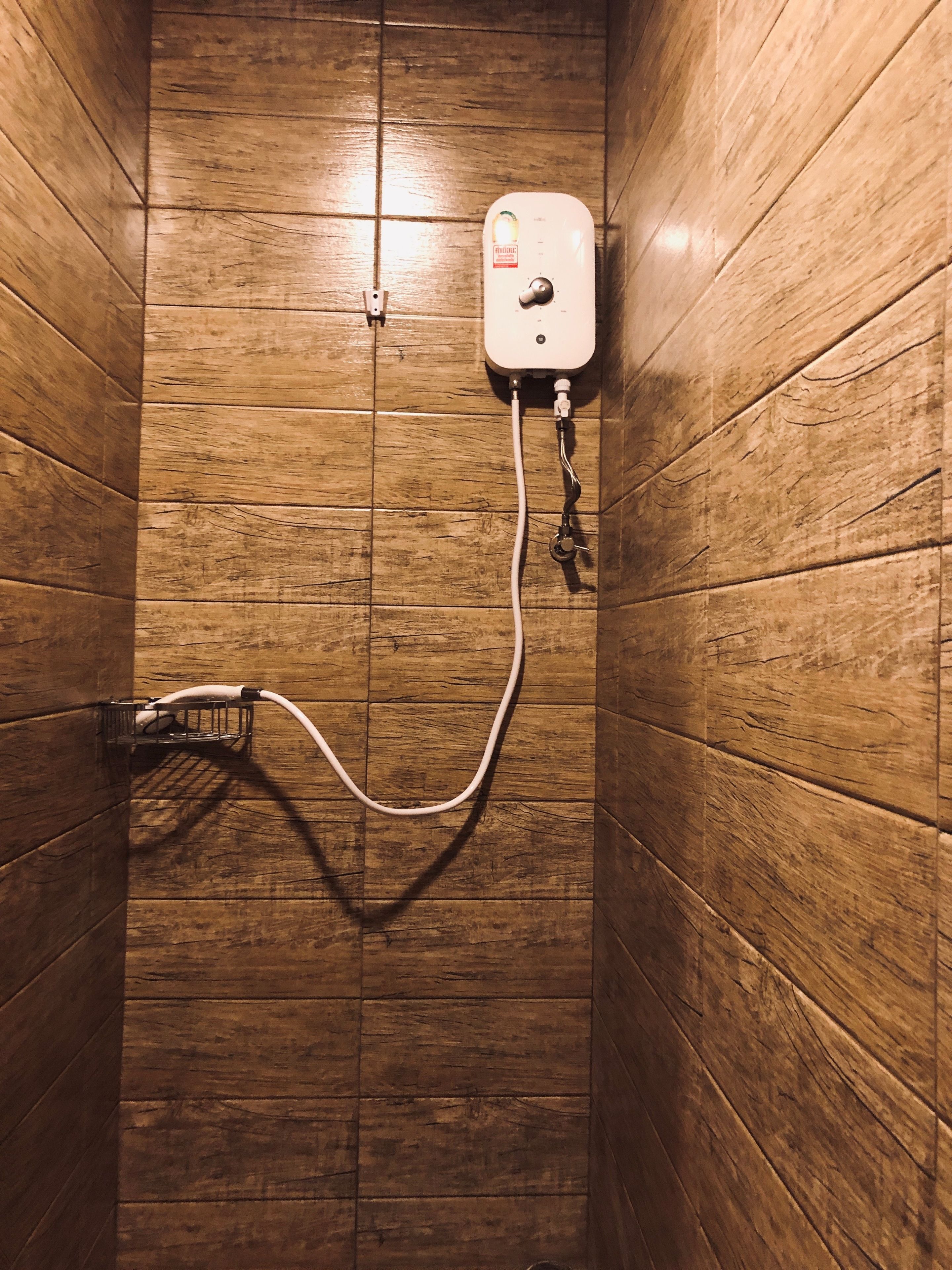 Basic Single Room, 1 Twin Bed, Non Smoking, Shared Bathroom | Bathroom | Free toiletries, hair dryer, towels