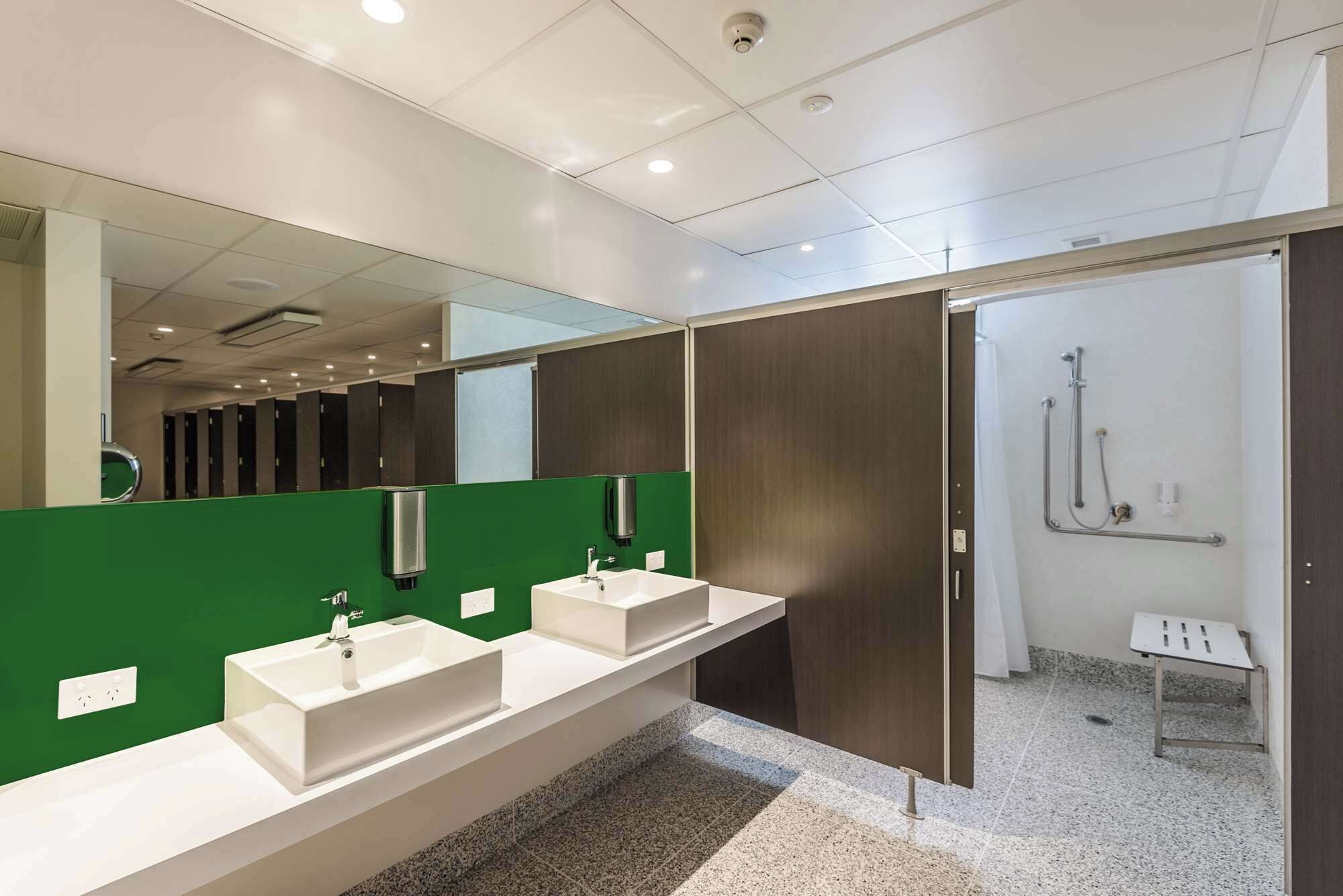 Photo - LyLo Christchurch Airport