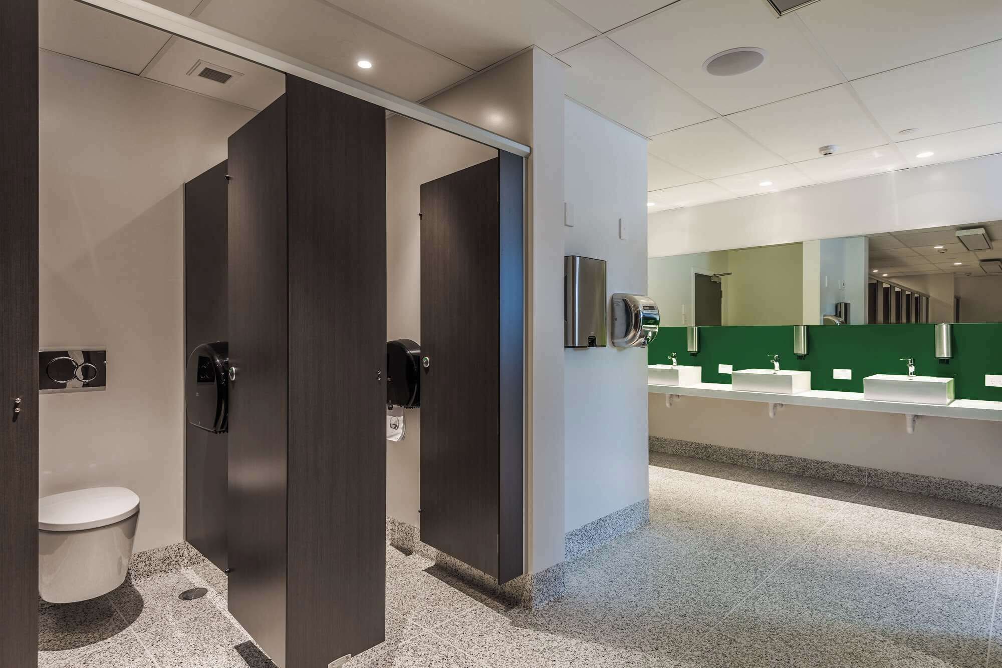 Photo - LyLo Christchurch Airport