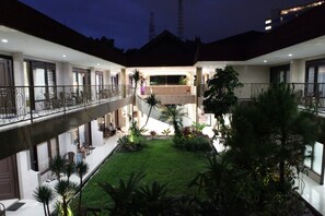 Courtyard - Hotel Wilis Indah Malang (Malang)