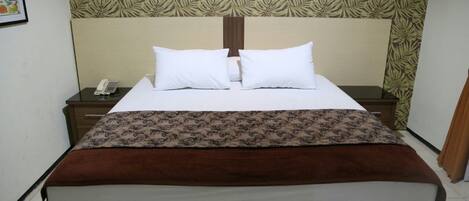 Rom – superior | Skrivebord og wi-fi (inkludert)