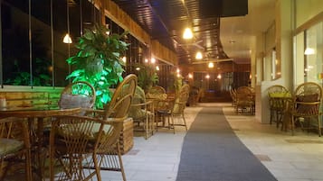 Bar (en la propiedad)
