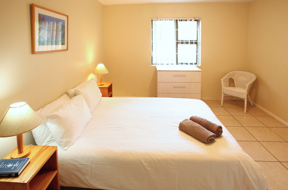 Comfort-Haus, 3 Schlafzimmer, Nichtraucher, Meerblick (11 Kian's Place) | 3 Schlafzimmer, individuell eingerichtet, Babybetten, Bettwäsche