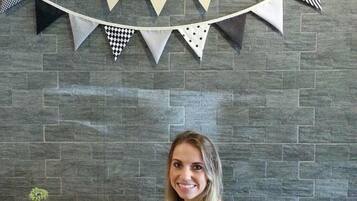 บริการอาหารกลางวันและอาหารเย็น, อาหารนานาชาติ