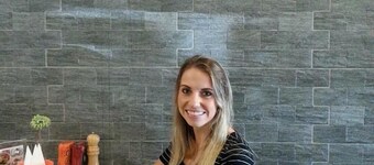 Eat - Ting Cafe and Hostel