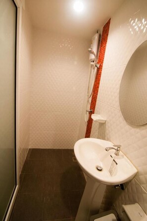 Towels - Eat - Ting Cafe and Hostel (Bangkok)