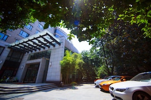 Free self-parking, free valet parking