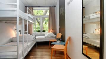 Dormitorio compartido básico, dormitorio mixto, baño compartido | Ropa de cama de alta calidad