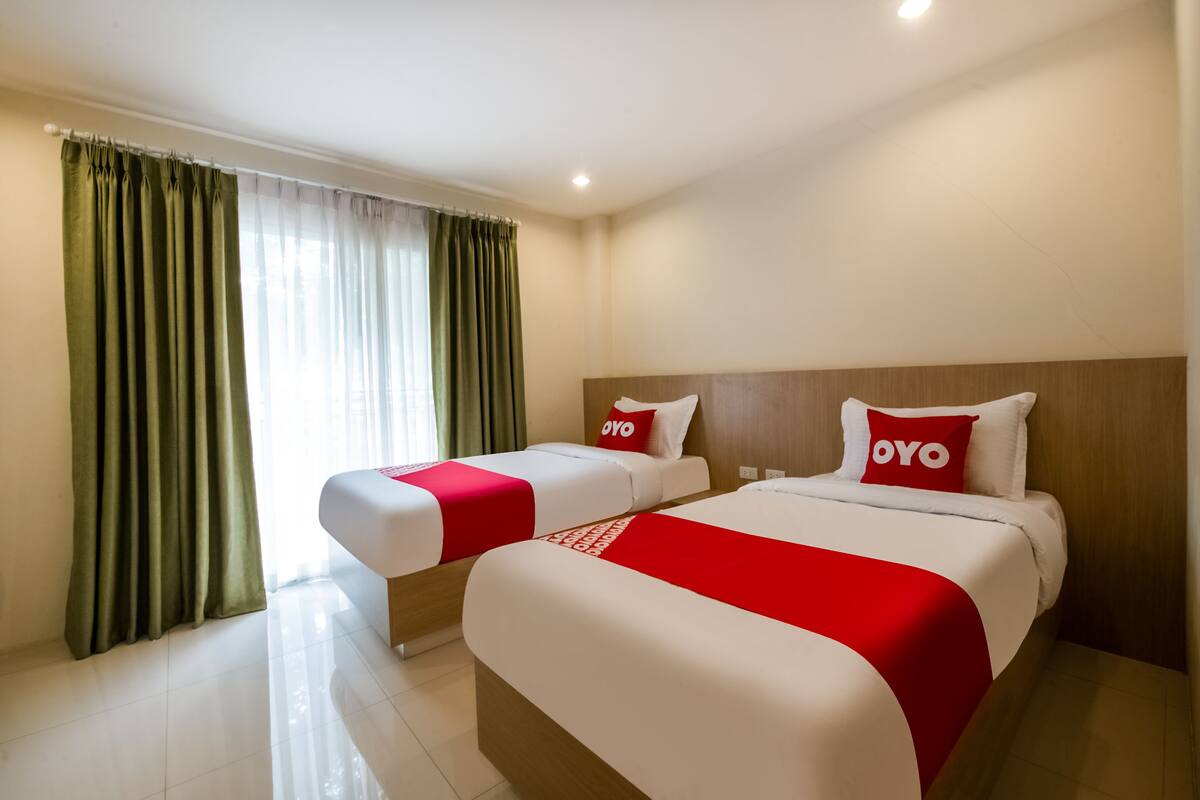 Superior Twin Room | Bar mini, meja, Wi-fi percuma, cadar katil