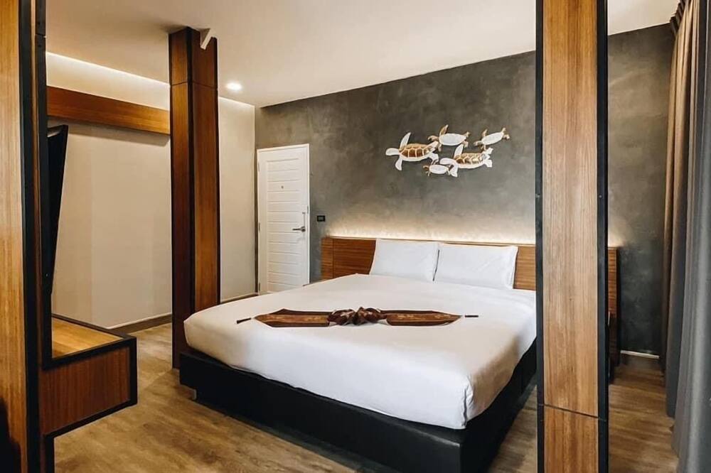 Sureena Hotel