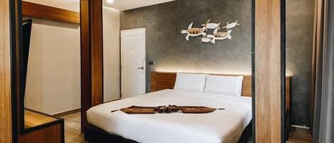 Deluxe Double Room | In-room safe, desk, blackout curtains, free WiFi