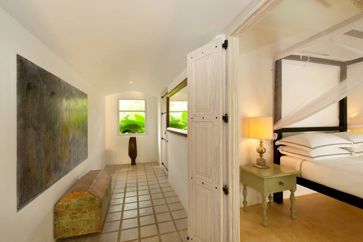 Family Room | Living room | 20-inch LCD TV with satellite channels, TV