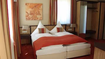 Double Room (Morgensonne) | In-room safe, desk, rollaway beds, bed sheets