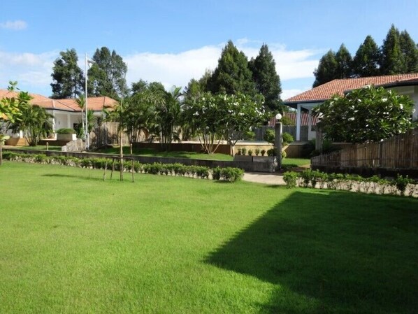 Garden - The Relaxing Pool Villa (Krabi)
