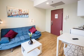 Junior Suite | Living area | LED TV - Di Verdi Imperial Hotel (Budapest)