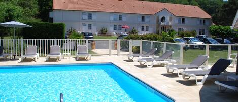 Comfort Double Room | Pool | Seasonal outdoor pool