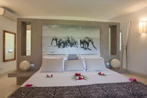 Villa, 4 Bedrooms | Premium bedding, minibar, individually decorated, desk