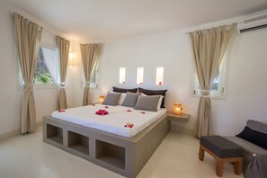 Premium bedding, minibar, individually decorated, desk