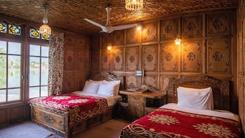 Premium Room | Premium bedding, in-room safe, desk, soundproofing