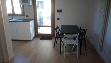 Appartamento, 2 camere da letto | Cucina privata