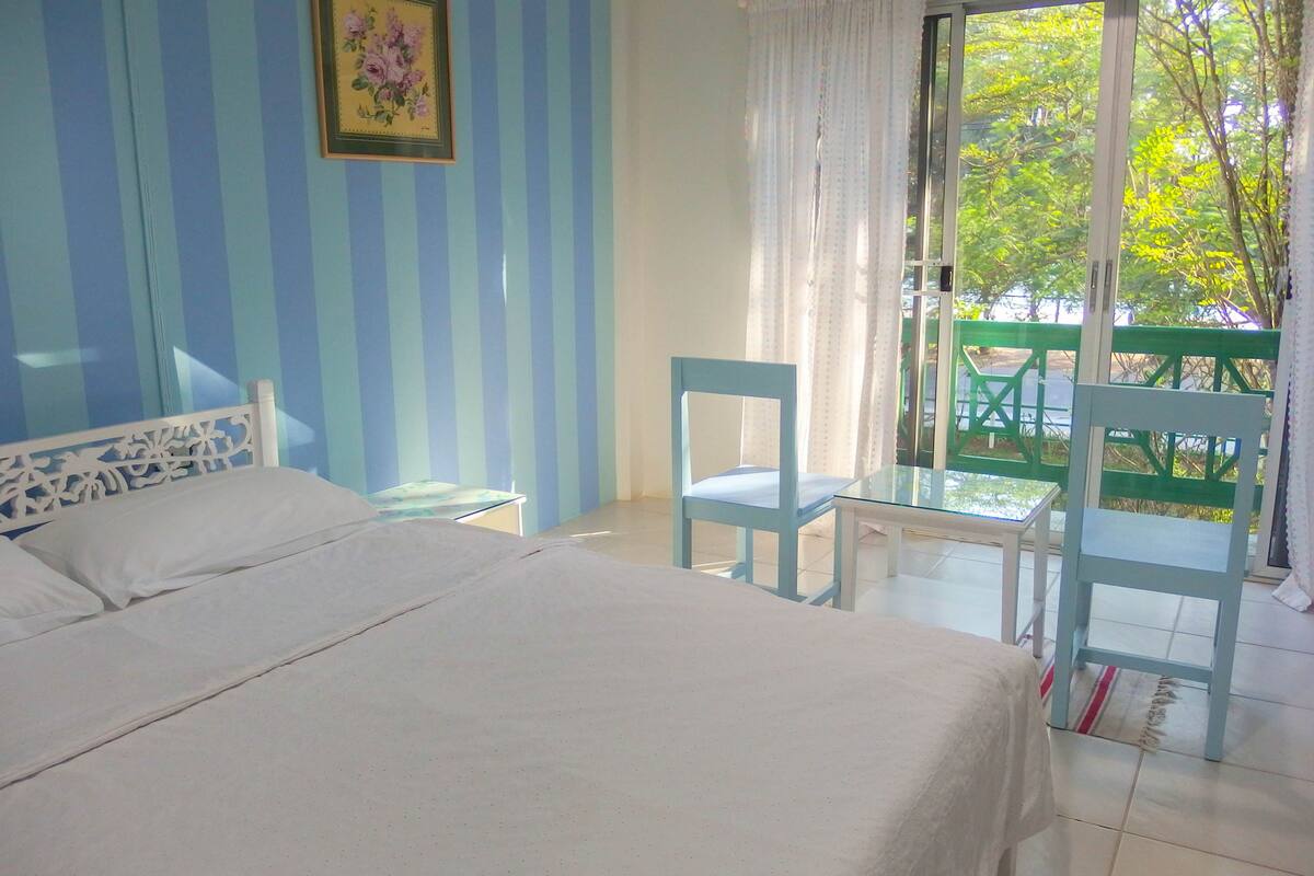 standard double or twin room | free wifi