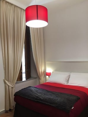 Standard Double Room | Down duvets, minibar, in-room safe, desk - B&B Napolimilionaria (Naples)