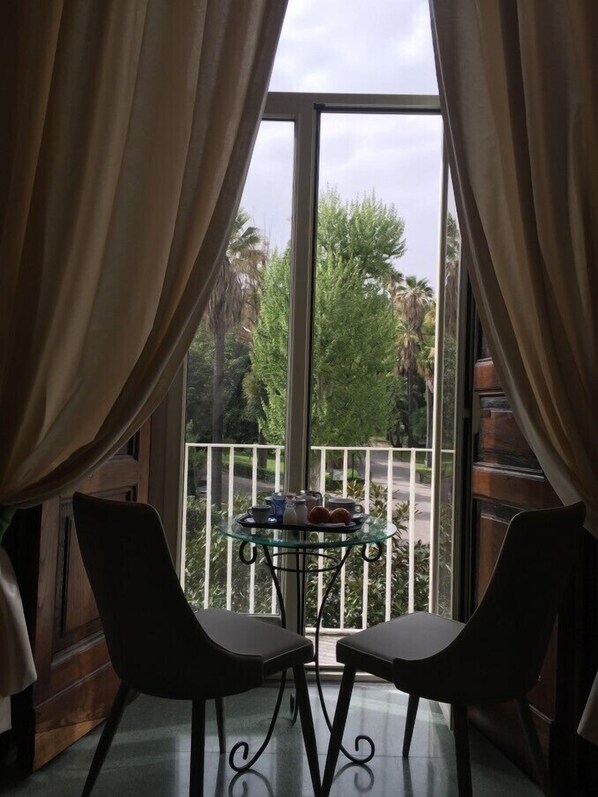 Superior Double Room, Garden View | View from room - B&B Napolimilionaria (Naples)