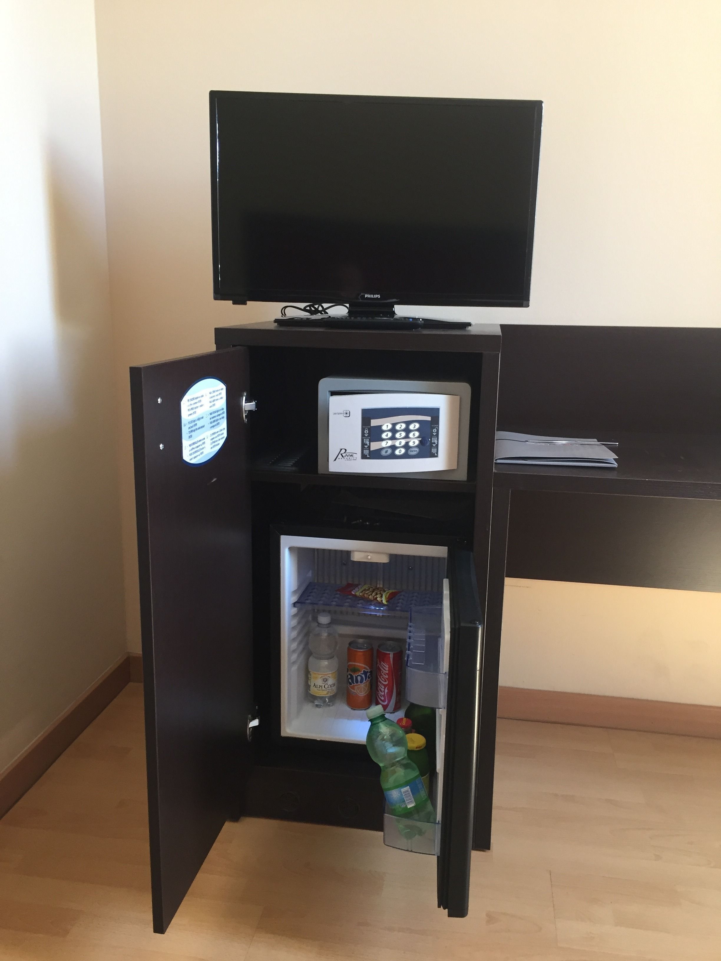 standard single room | minibar
