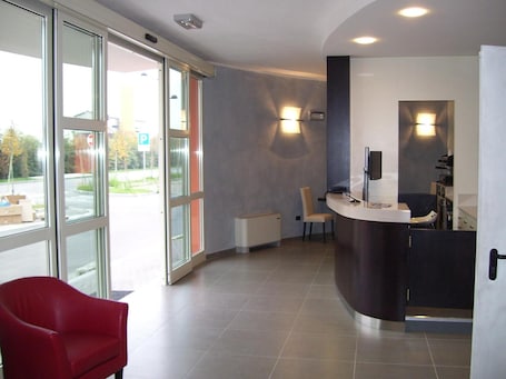 Lobby. Hotel Motel Galaxy