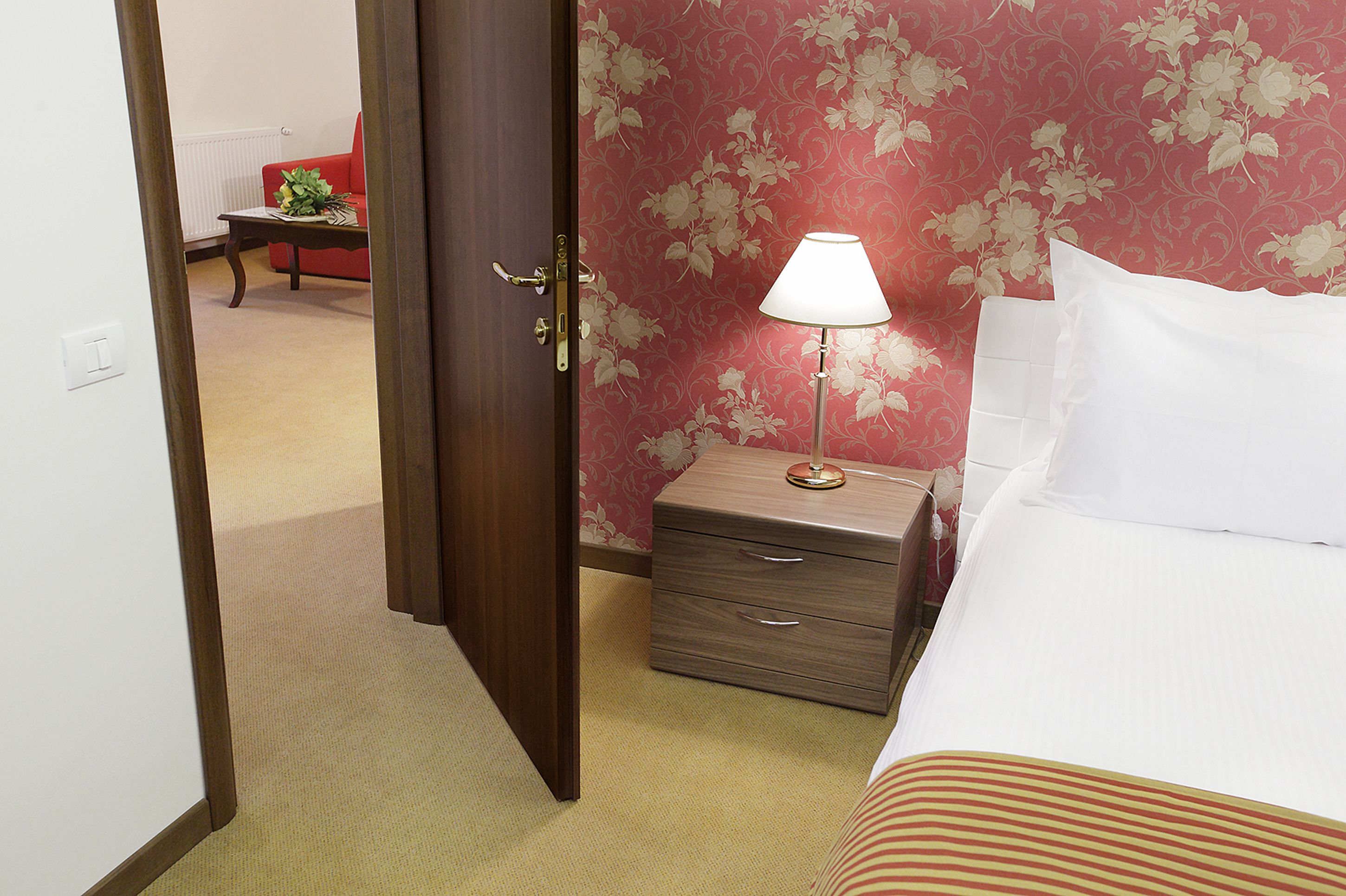 1 bedroom, premium bedding, minibar, in-room safe