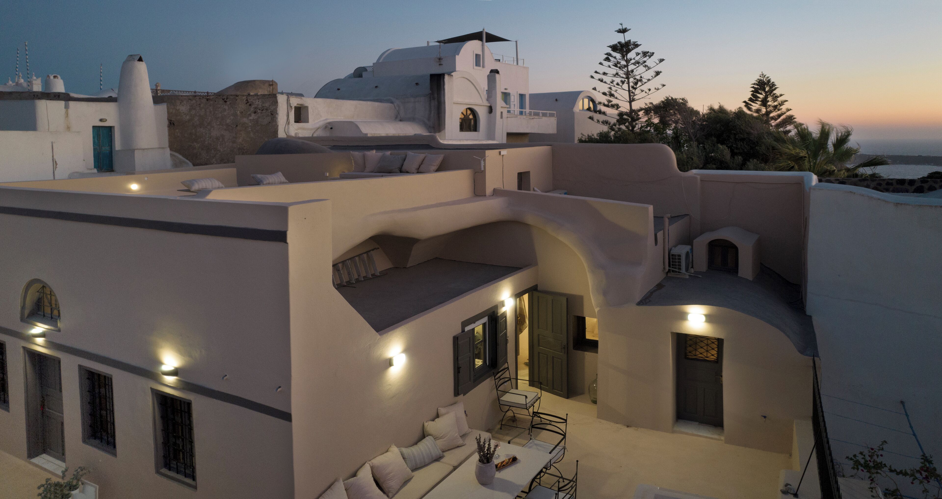 Amare Villa by K&K | Tabla de planchar con plancha, wifi gratis, ropa de cama