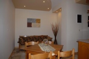 Apartment | In-room dining