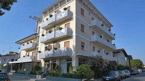 Exterior - Hotel Romantik (Lignano Sabbiadoro)