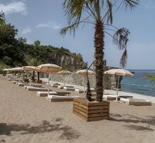 Private beach nearby, black sand, beach shuttle