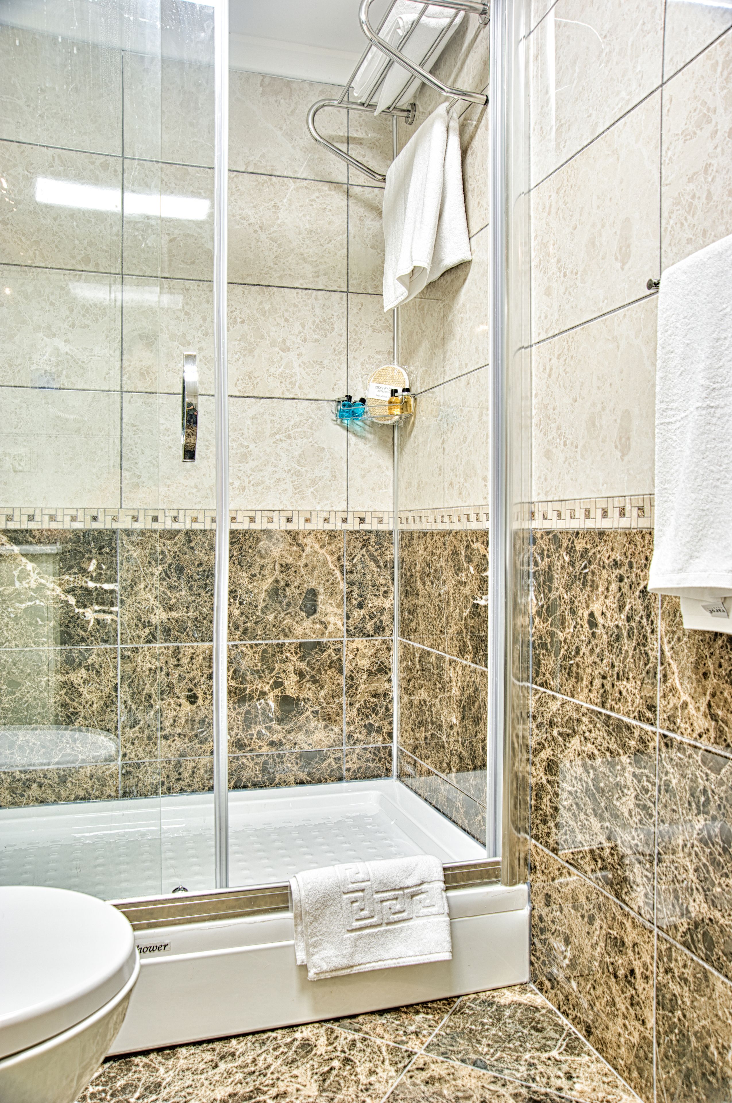 Family Apartment, 1 Bedroom, City View | Bathroom | Shower, free toiletries, hair dryer, bathrobes