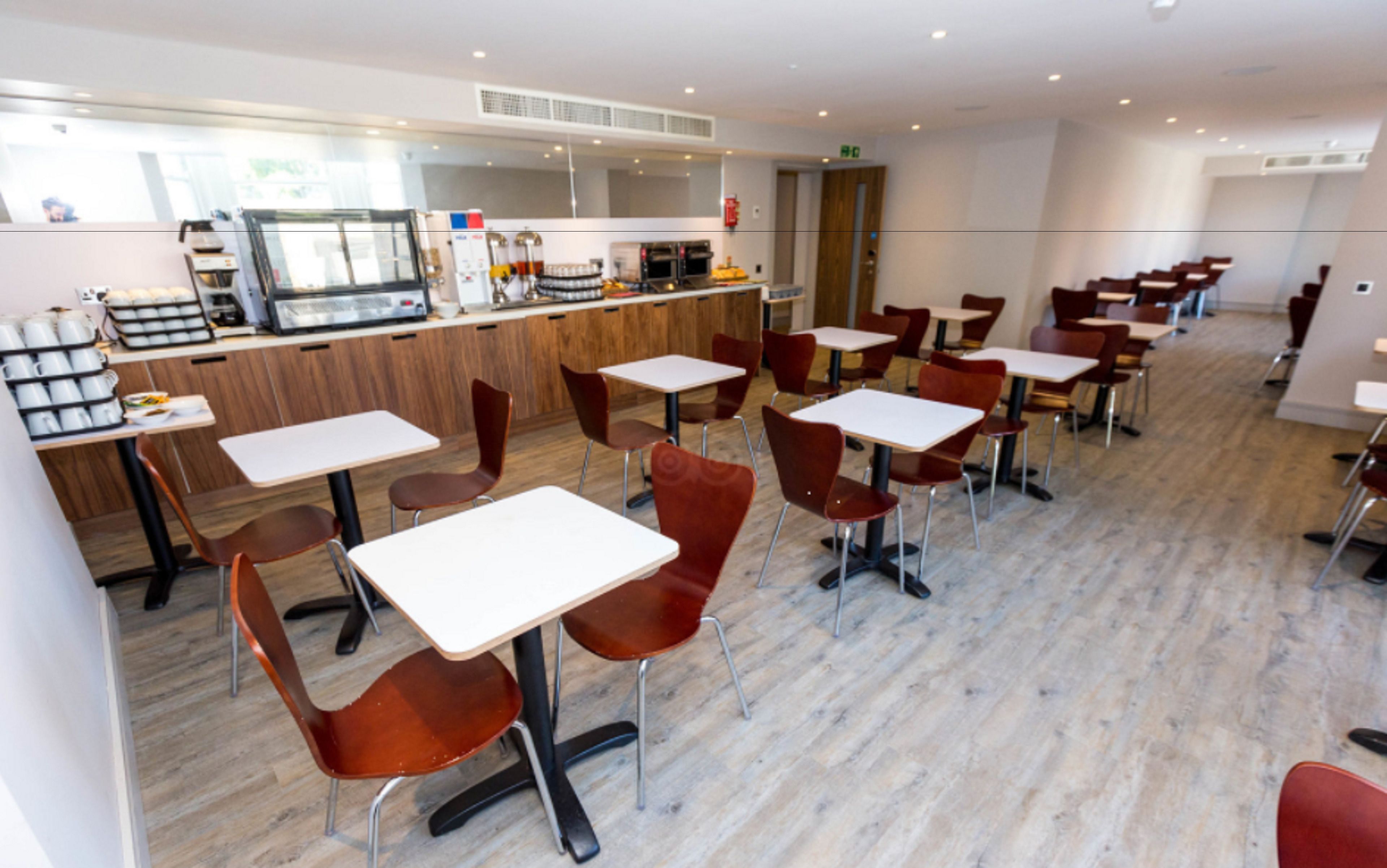 Photo - Mowbray Court Hotel