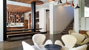 Sala de estar en el lobby
