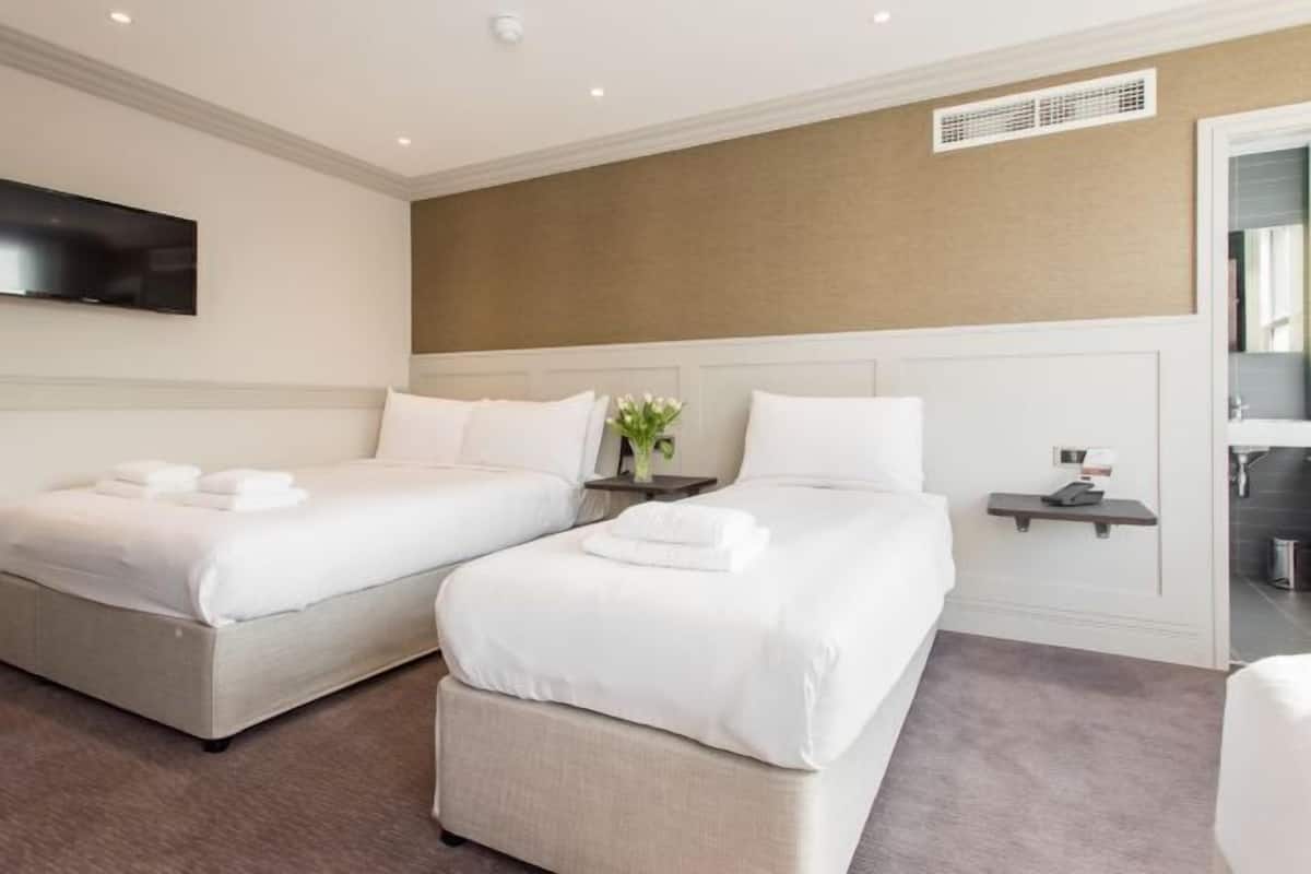 In-room safe, iron/ironing board, free WiFi, bed sheets