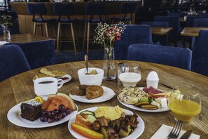 Daily buffet breakfast for a fee