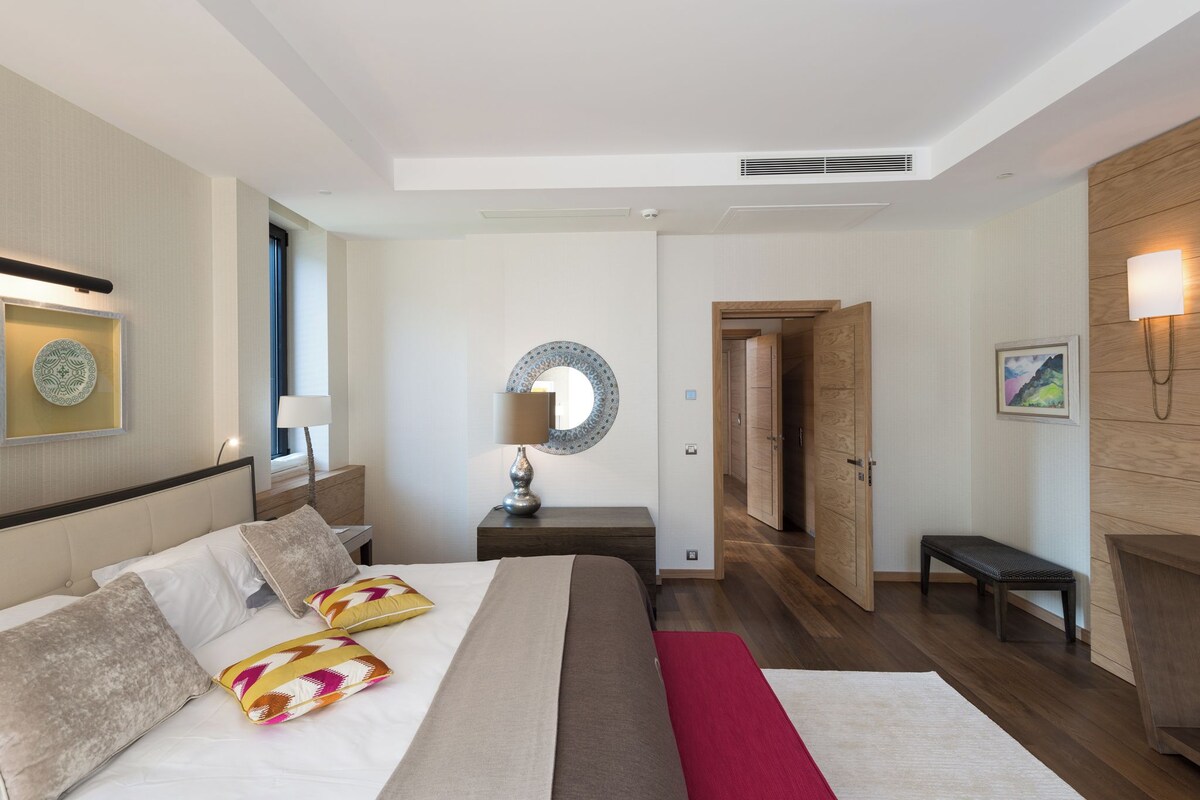  Executive suite(Active Wellness Package) | Minibar, in-room safe, soundproofing, iron/ironing board (on request)
