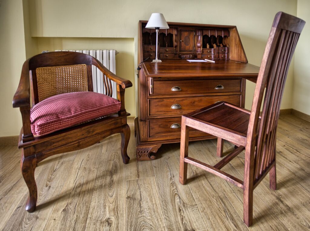 double room | in-room safe, individually decorated, individually furnished, desk