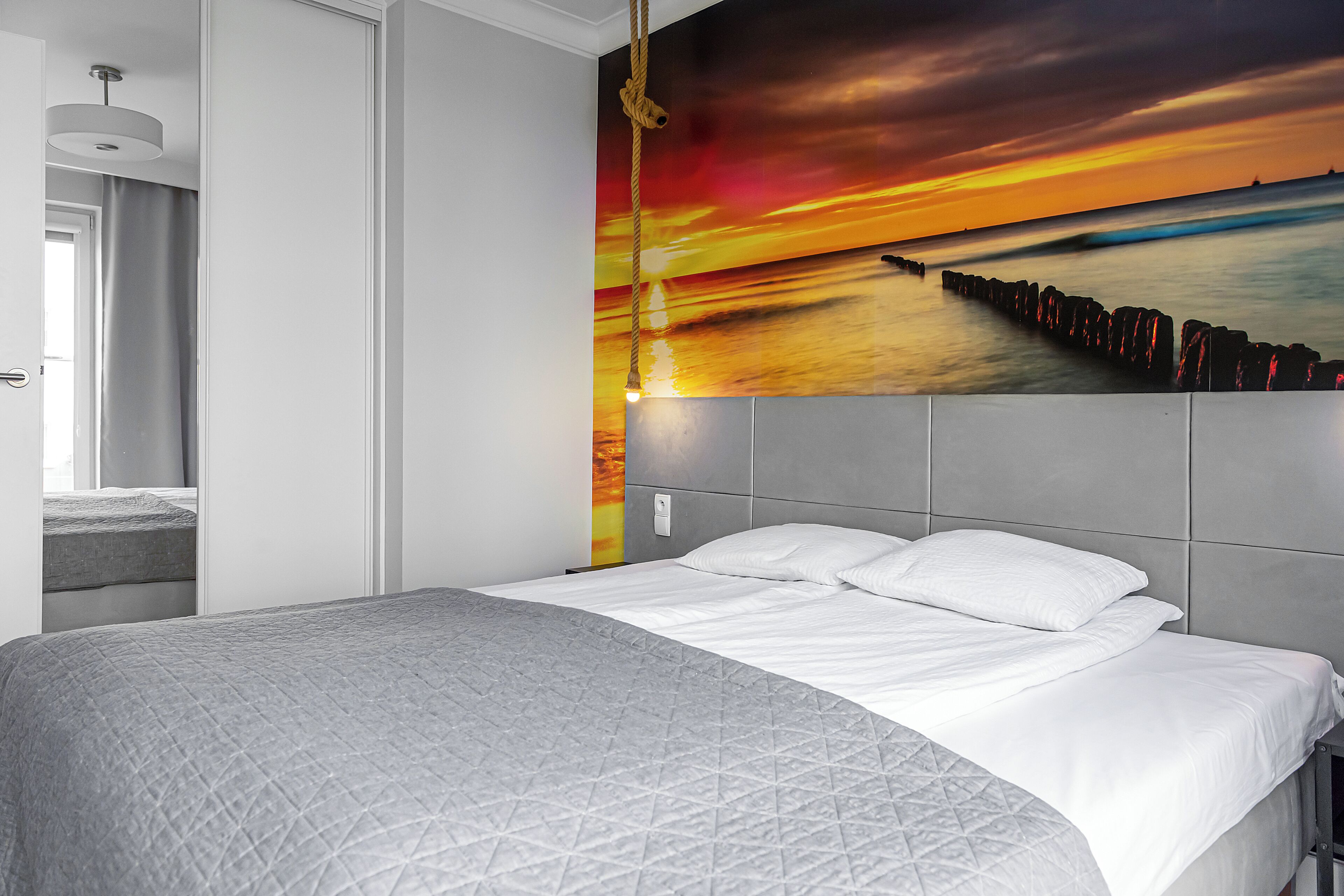 1 غرفة نوم وتجهيزات عازلة للصوت وأسرّة أطفال/رضّع وملاءات أسرّة