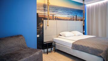 Apartment, 1 Bedroom | 1 bedroom, soundproofing, cribs/infant beds, bed sheets