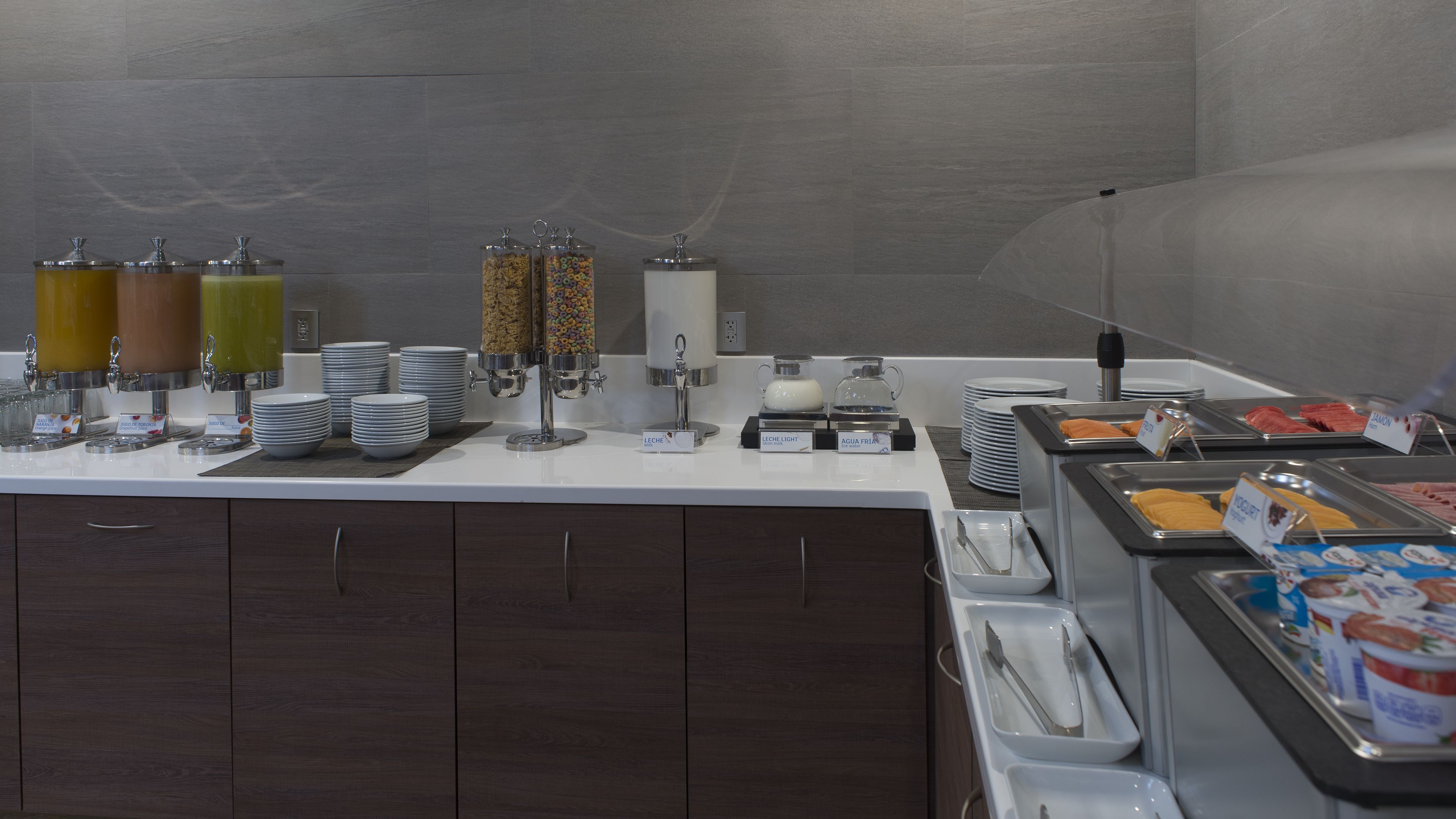 free daily on-the-go breakfast