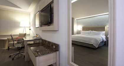 Holiday Inn Express Mexico - Toreo by IHG